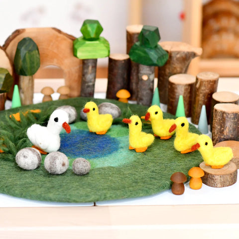 Duck Pond With 6 Ducks Play Mat Playscape